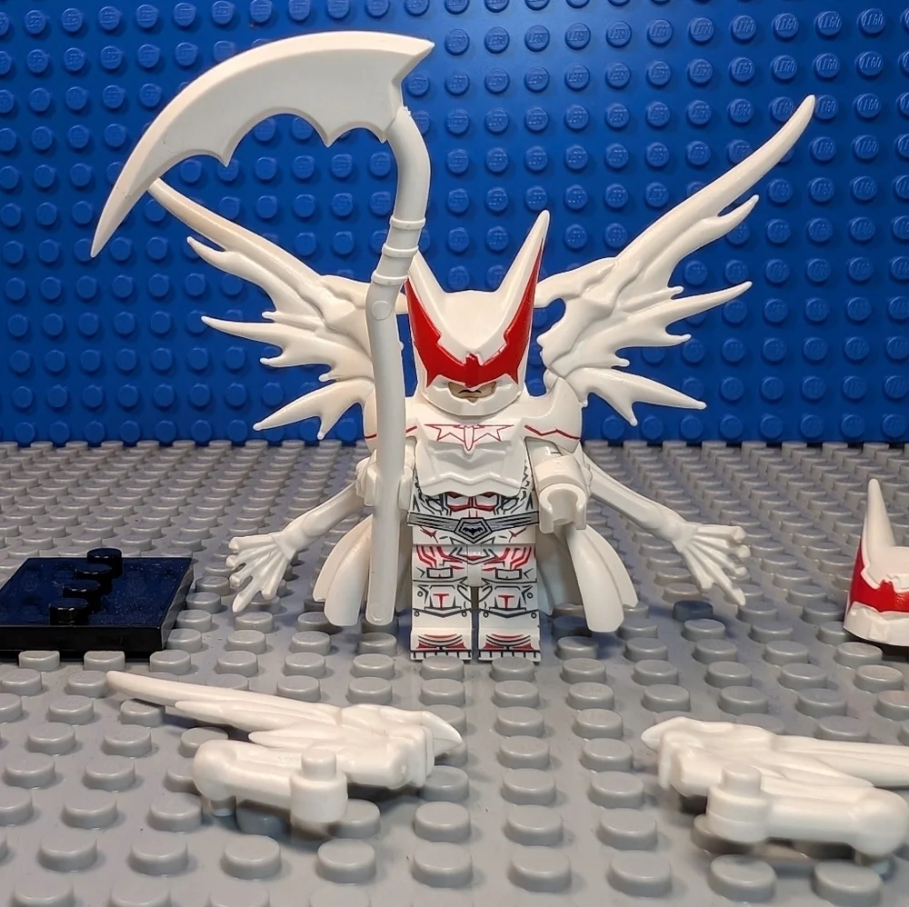 Batman- White Hellbat Minifigure Arkham Asylum Action Figure Building Block Toy